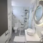 Deluxe *