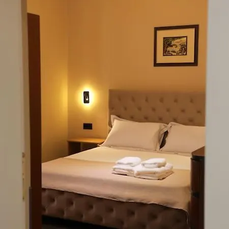 Deluxe Apartment *